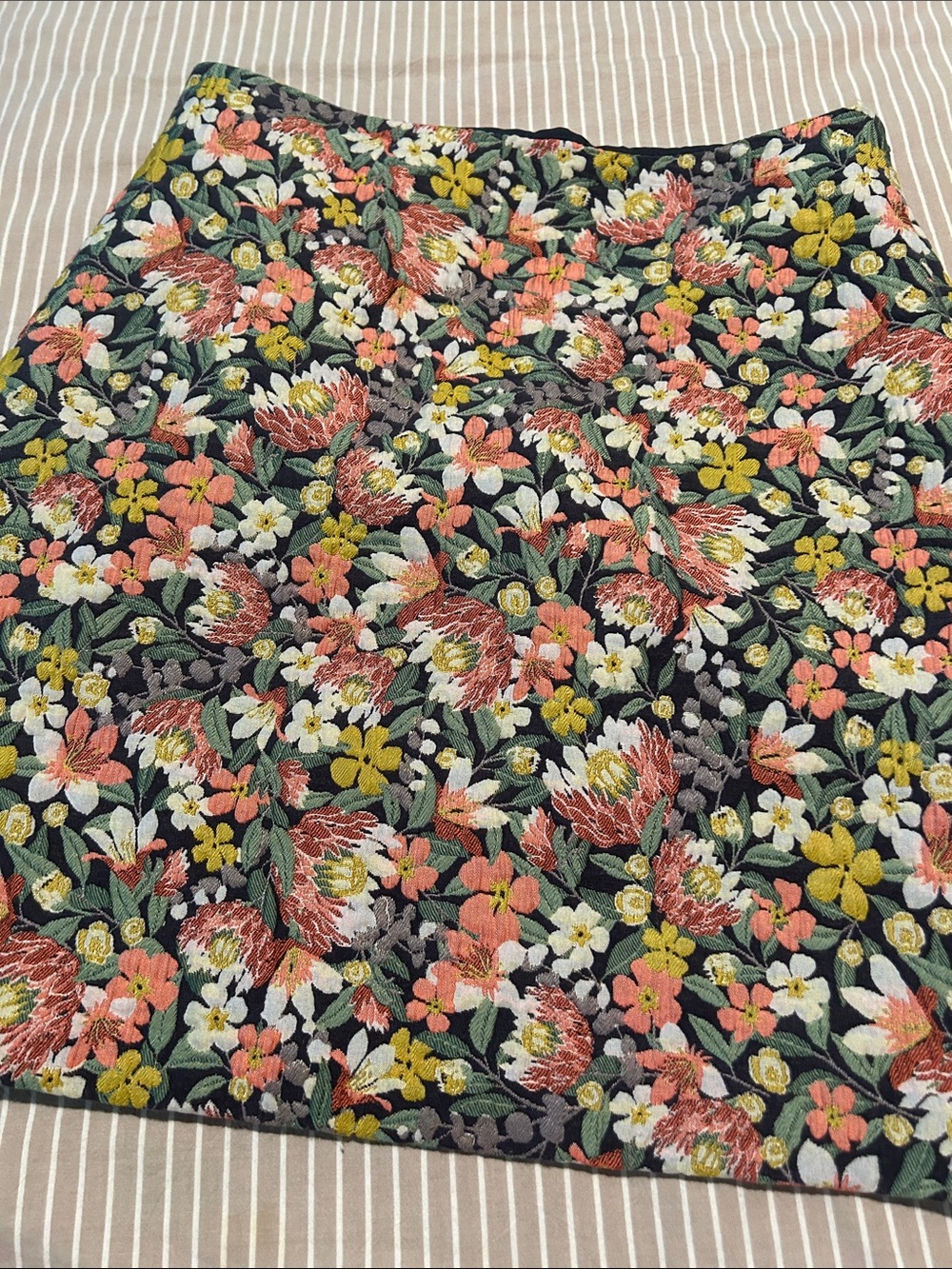 Loft Jacquard Floral Skirt